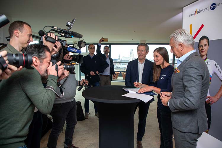 World Champion Lotte Kopecky has secured her future with Team SD Worx-Protime by extending her contract through 2028.