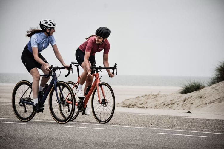 Learn how to ride a bridge safely and navigate traffic challenges like a pro. Discover essential tips for cyclists.
