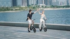 Explore the advantages of Mini E-Bikes for easy riding in Southern California's diverse environments and urban settings.
